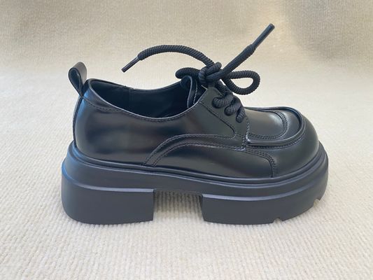 Semua Hitam Dasi Up Mule Sepatu Loafers